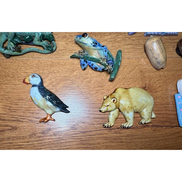 Vtg Animal Magnet Lot Iguana Frog Fish Bear Puffin Shells Tropical Decor Cottage - Picture 2 of 9